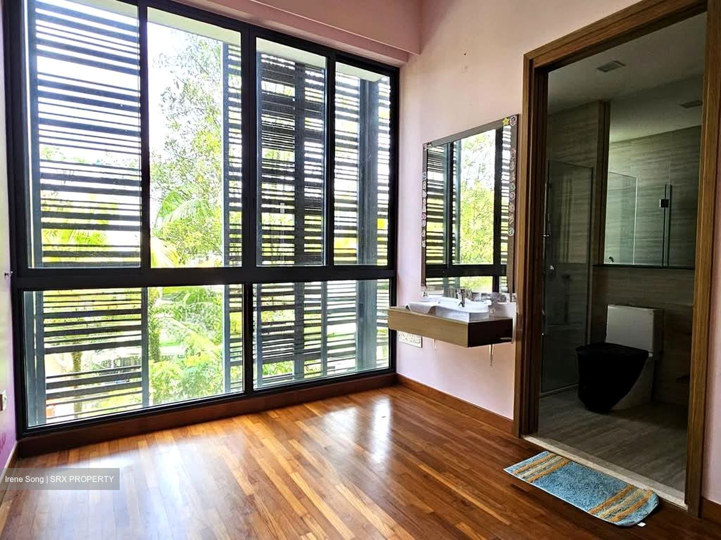 Alana (D28), Terrace #604722931